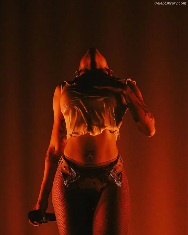 Doja Cat photo 20 of 1960