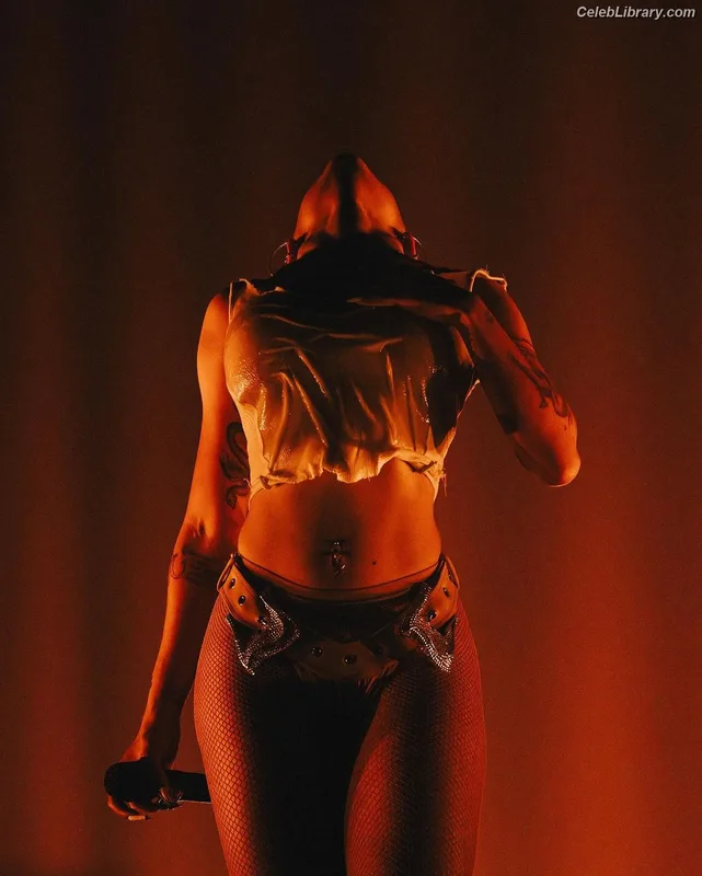 Doja Cat photo 11 of 1960