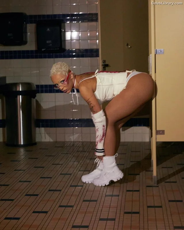 Doja Cat photo 15 of 1960