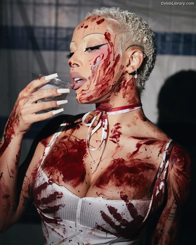 Doja Cat photo 16 of 1960