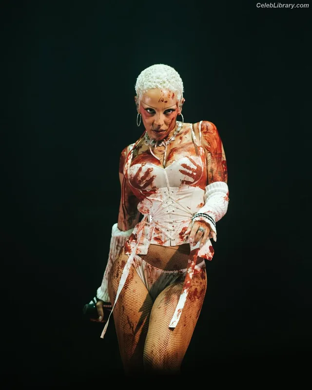 Doja Cat photo 22 of 1960