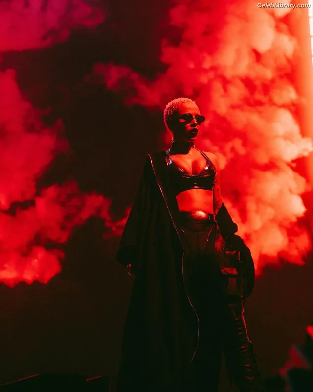 Doja Cat photo 5 of 1960