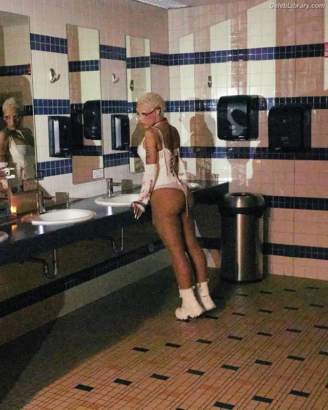 Doja Cat photo 11 of 1960
