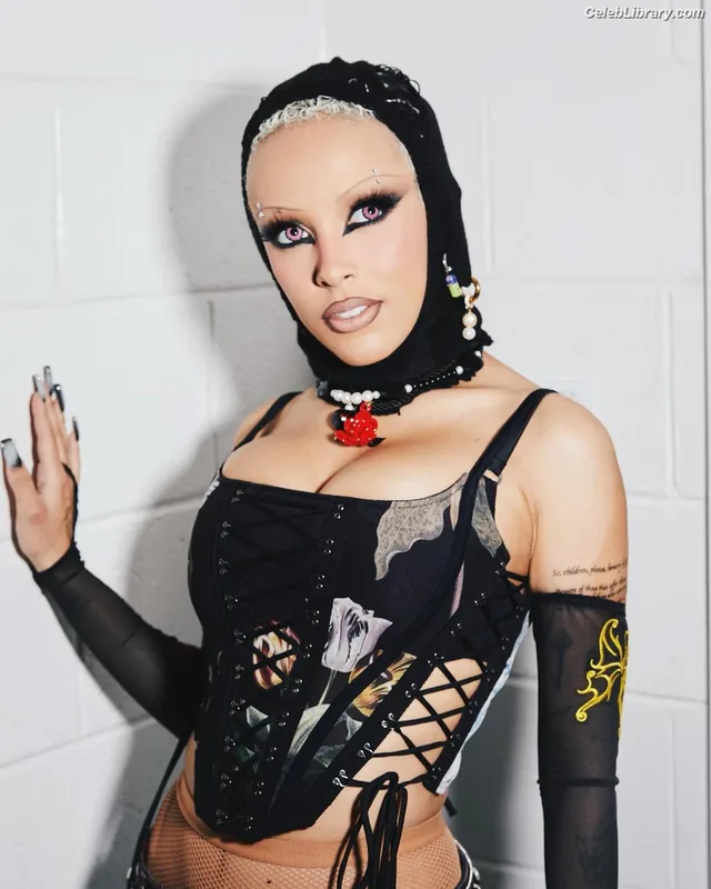 Doja Cat photo 24 of 1960
