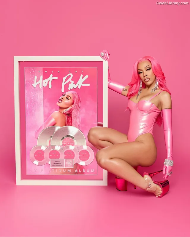 Doja Cat photo 21 of 1960