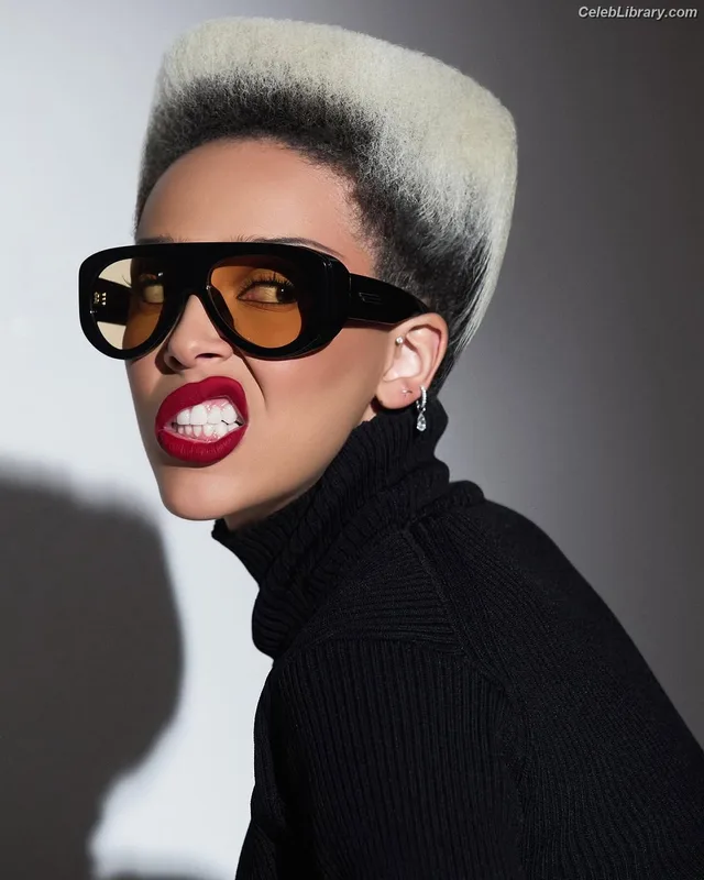 Doja Cat photo 15 of 1960