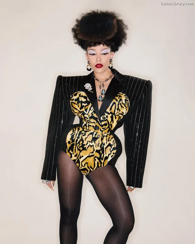 Doja Cat photo 20 of 1960