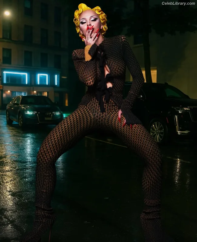 Doja Cat photo 16 of 1960