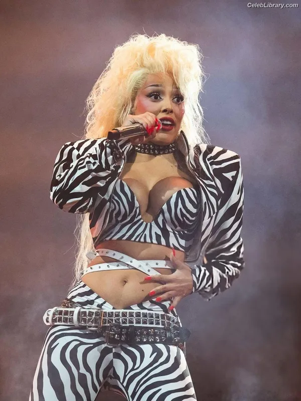 Doja Cat photo 20 of 1960