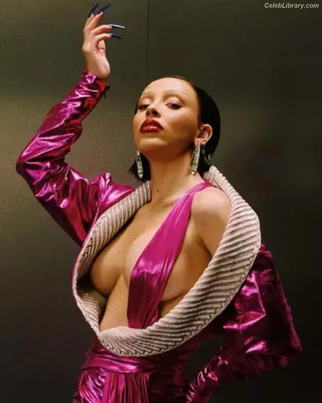 Doja Cat photo 7 of 1960