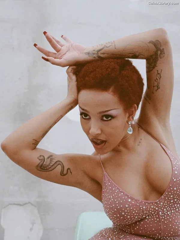Doja Cat photo 8 of 1960