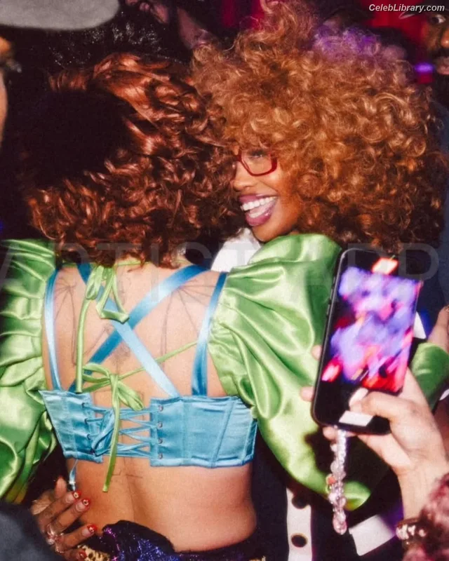 Doja Cat photo 8 of 1960
