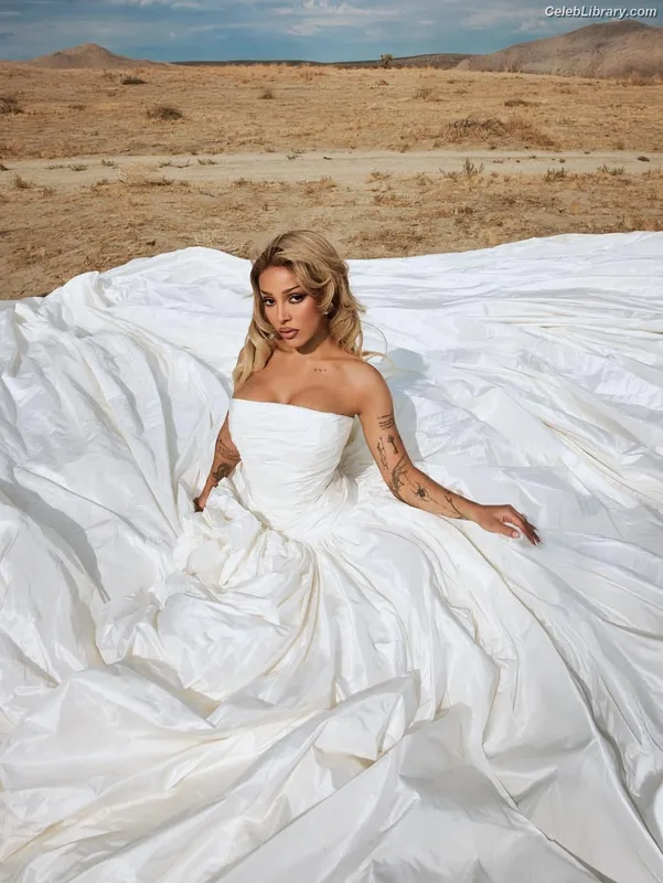Doja Cat photo 8 of 1960