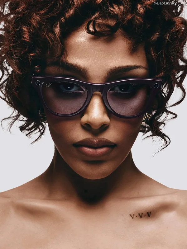 Doja Cat photo 1 of 1960