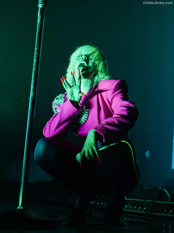 Doja Cat photo 21 of 1960
