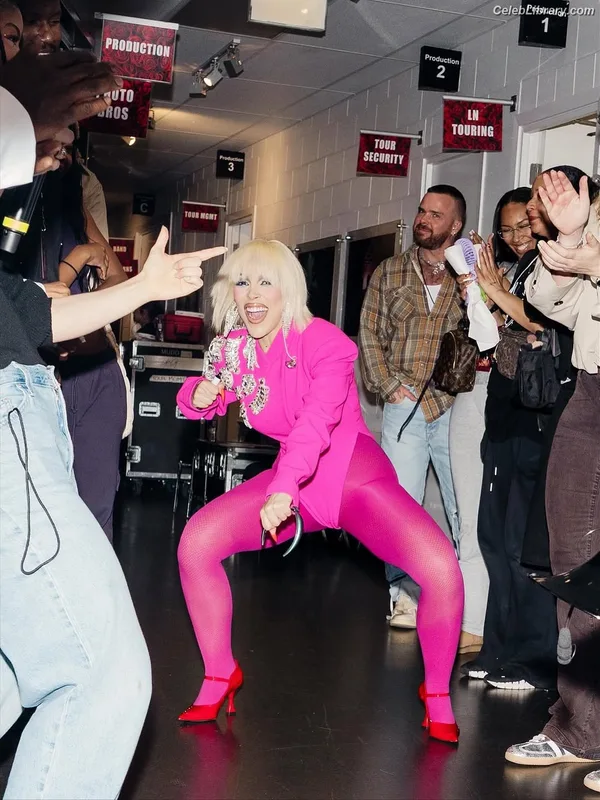 Doja Cat photo 3 of 1960