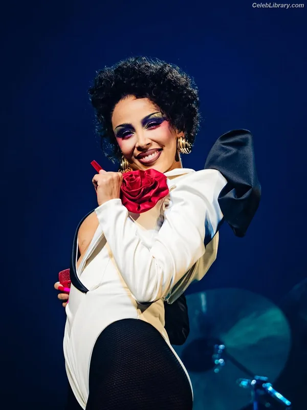 Doja Cat photo 13 of 1960
