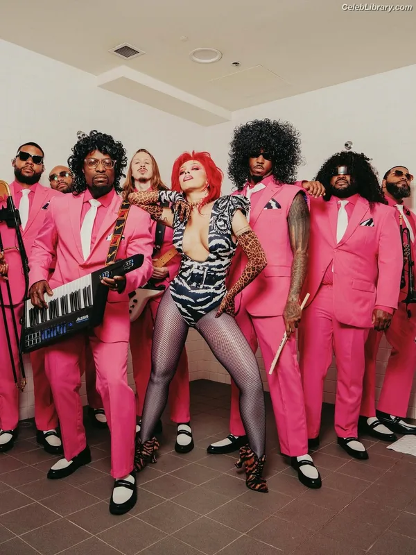 Doja Cat photo 19 of 1960