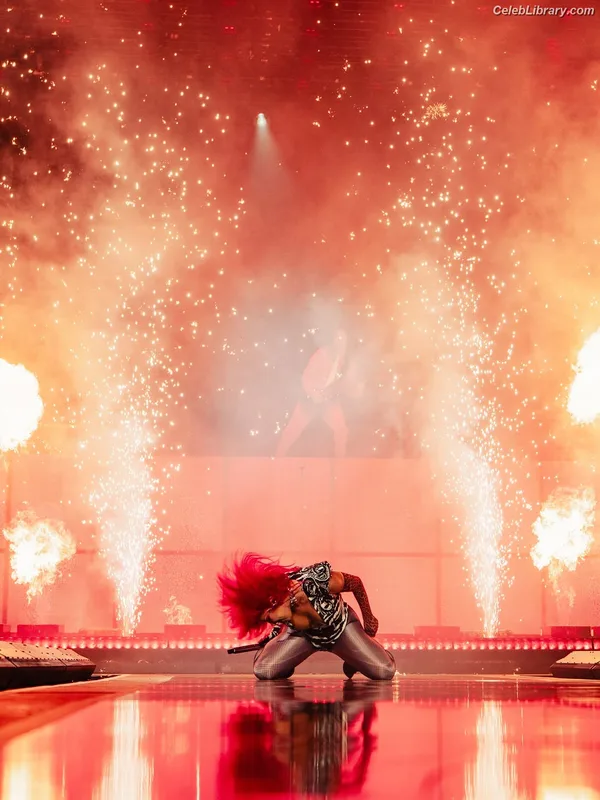Doja Cat photo 20 of 1960