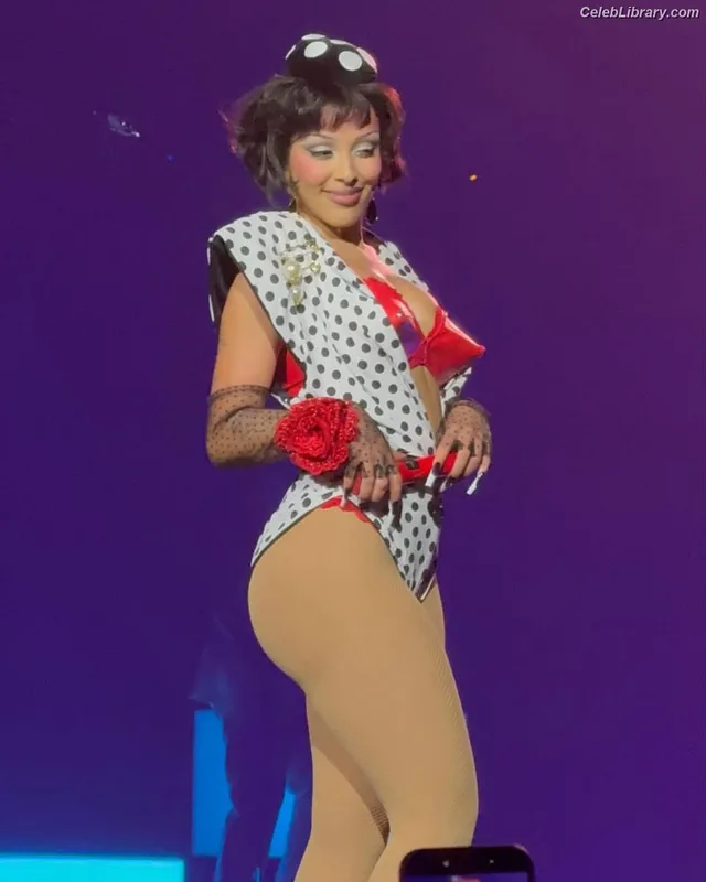 Doja Cat photo 24 of 1960