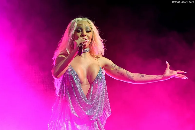 Doja Cat photo 18 of 1960