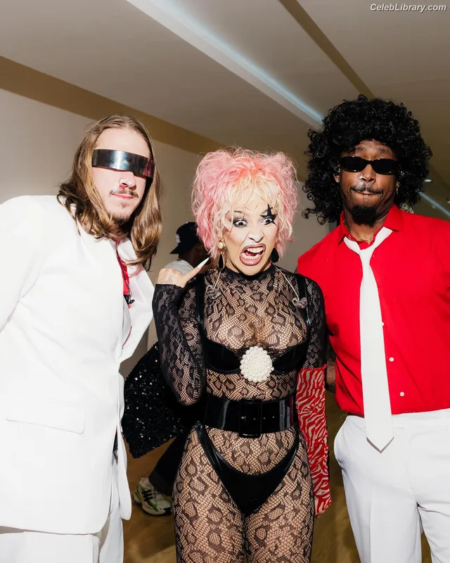 Doja Cat photo 19 of 1960