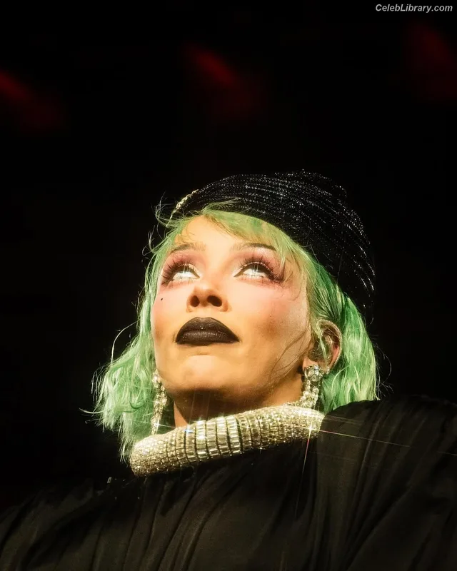 Doja Cat photo 21 of 1960