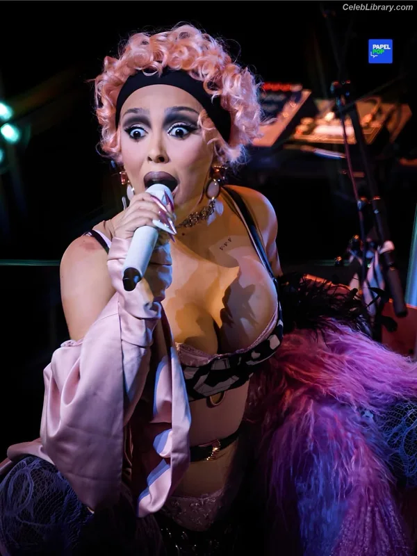 Doja Cat photo 6 of 1960