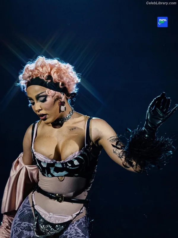 Doja Cat photo 7 of 1960