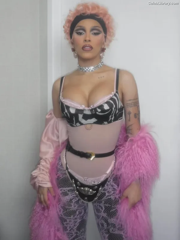 Doja Cat photo 16 of 1960