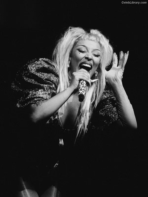 Doja Cat photo 22 of 1960