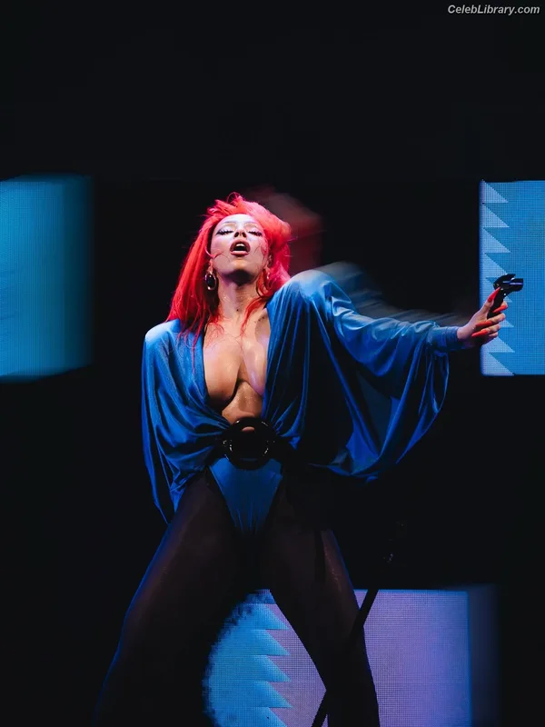 Doja Cat photo 17 of 1960