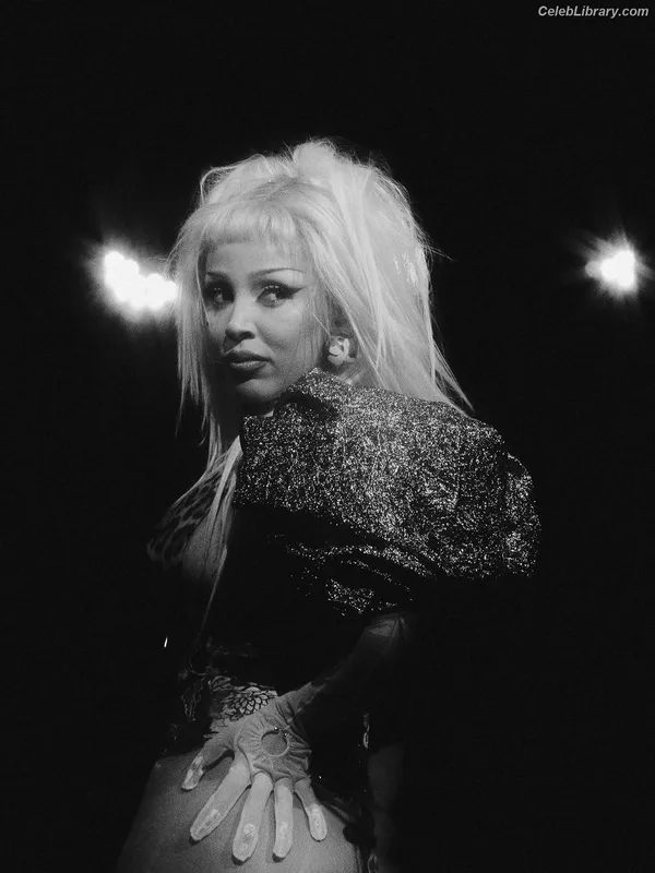 Doja Cat photo 20 of 1960