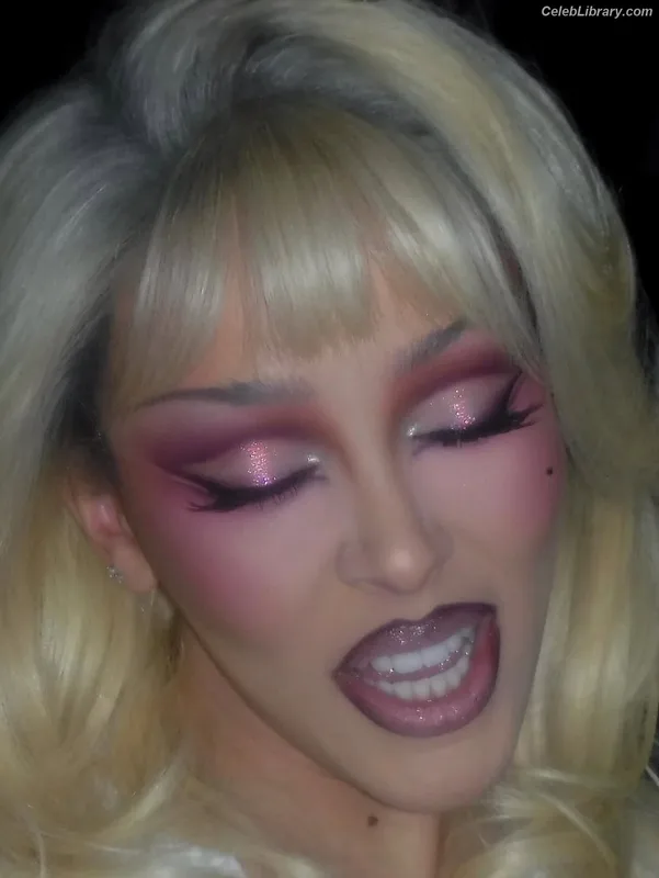 Doja Cat photo 14 of 1960