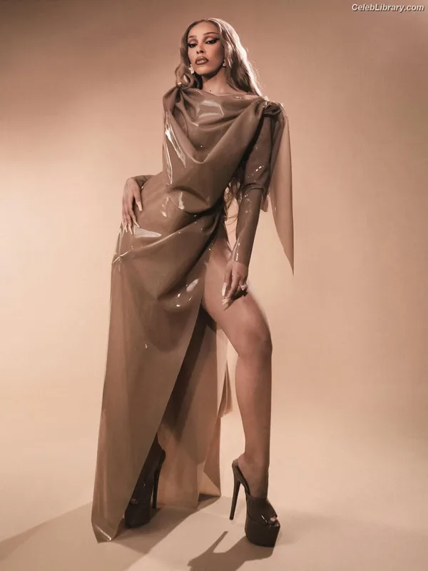 Doja Cat photo 15 of 1960