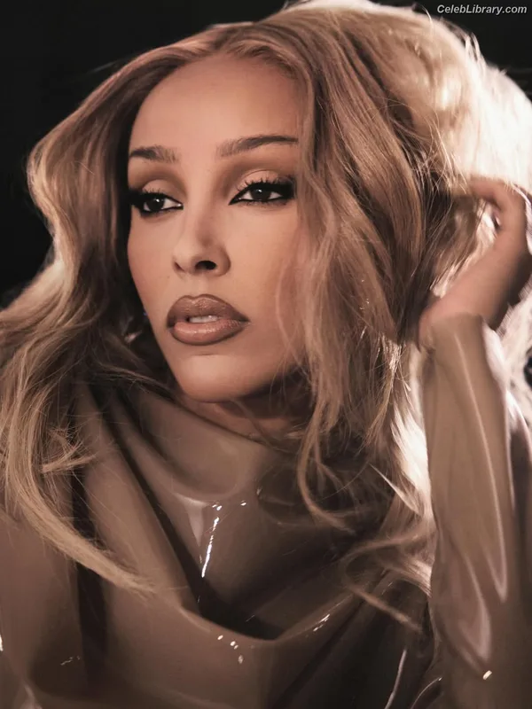 Doja Cat photo 7 of 1960