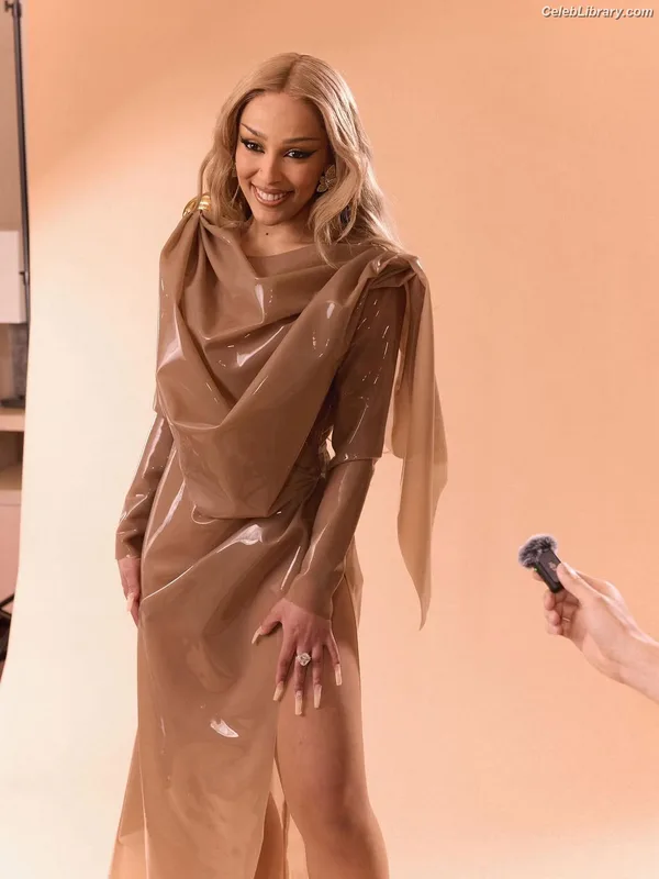 Doja Cat photo 24 of 1960