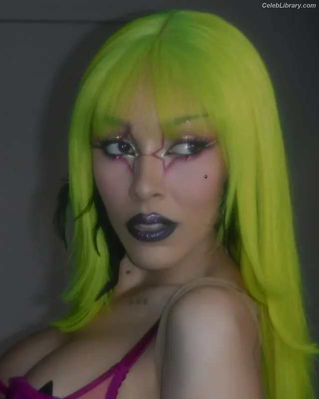 Doja Cat photo 5 of 1960