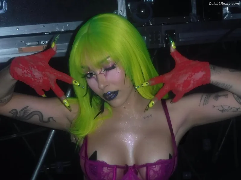Doja Cat photo 9 of 1960