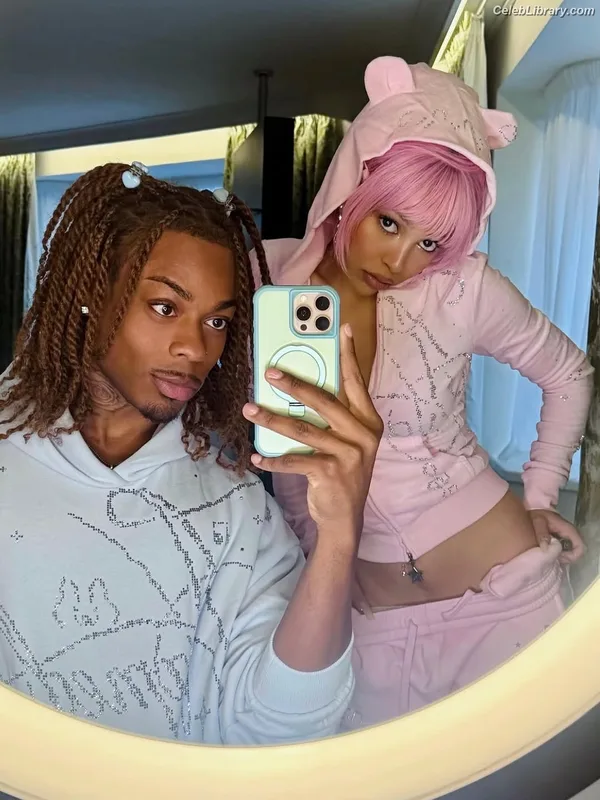 Doja Cat photo 11 of 1960