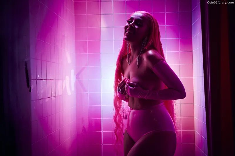 Doja Cat photo 8 of 1960