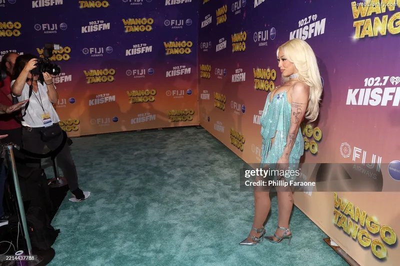 Doja Cat photo 12 of 1960