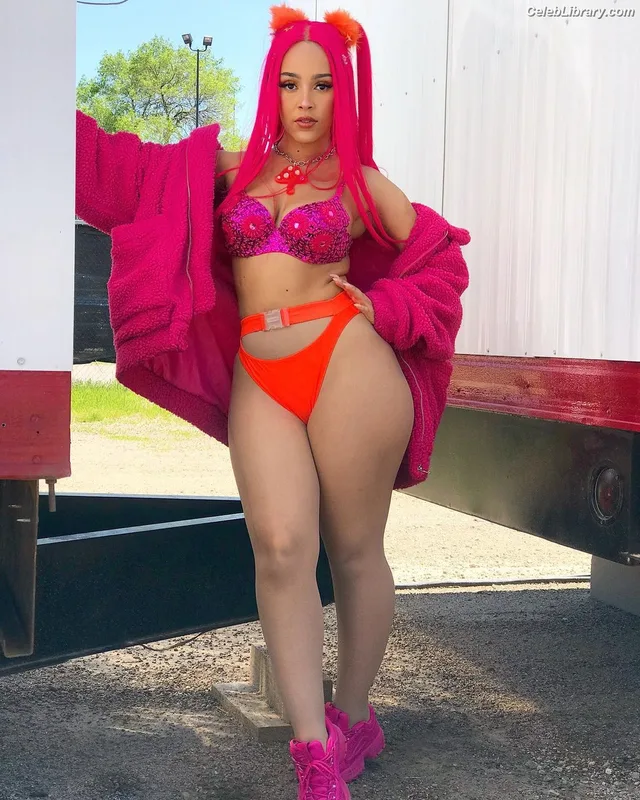 Doja Cat photo 19 of 1960