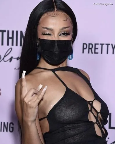 Doja Cat photo 4 of 1960