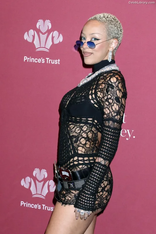 Doja Cat photo 20 of 1960