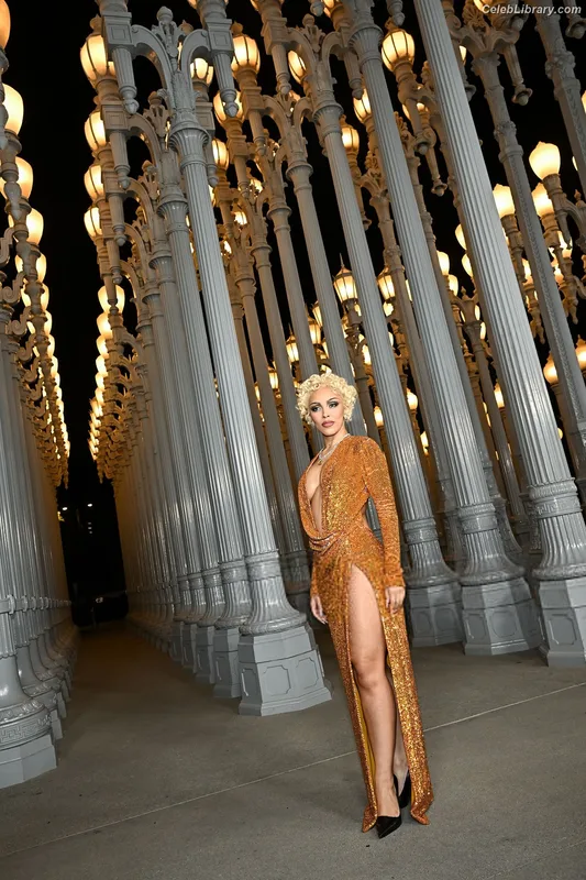 Doja Cat photo 7 of 1960