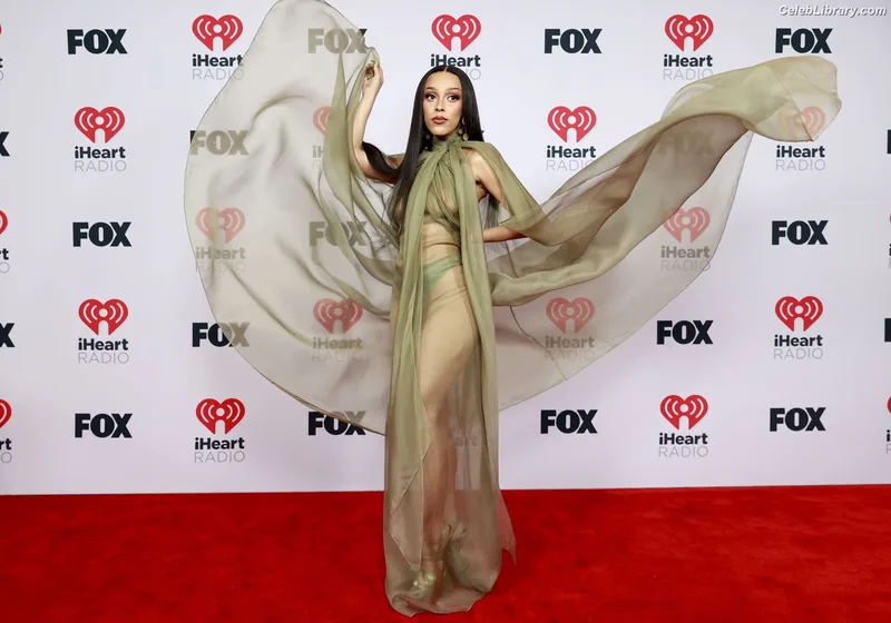 Doja Cat photo 23 of 1960