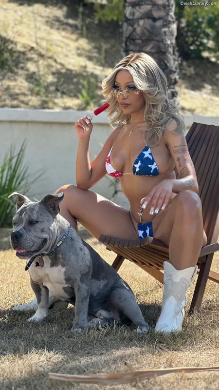 Doja Cat photo 2 of 1960