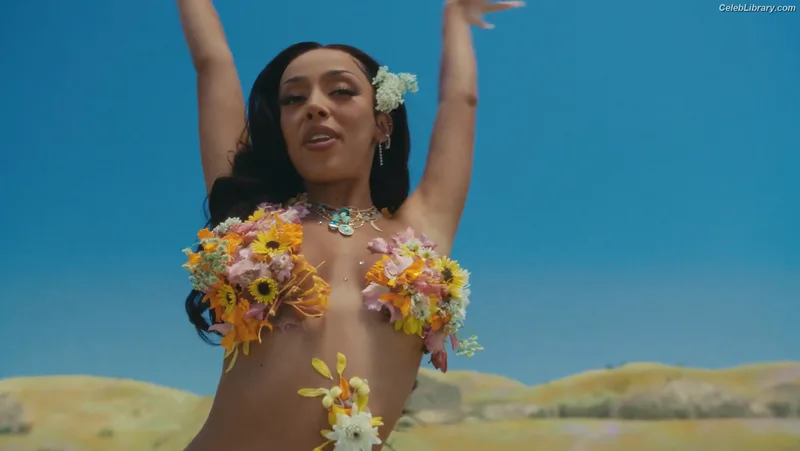 Doja Cat photo 23 of 1960