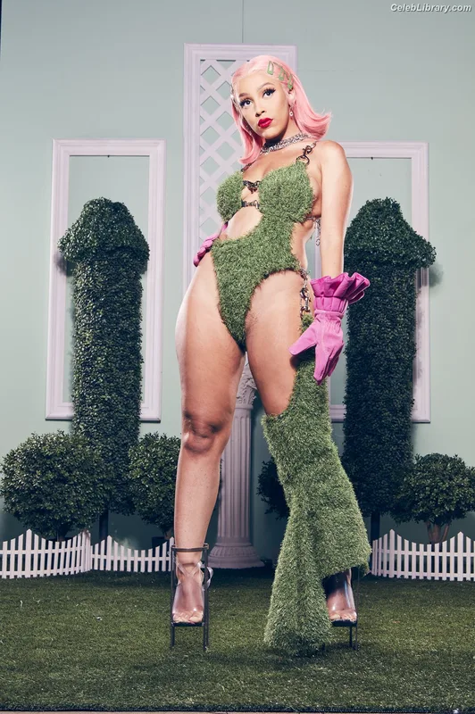 Doja Cat photo 16 of 1960